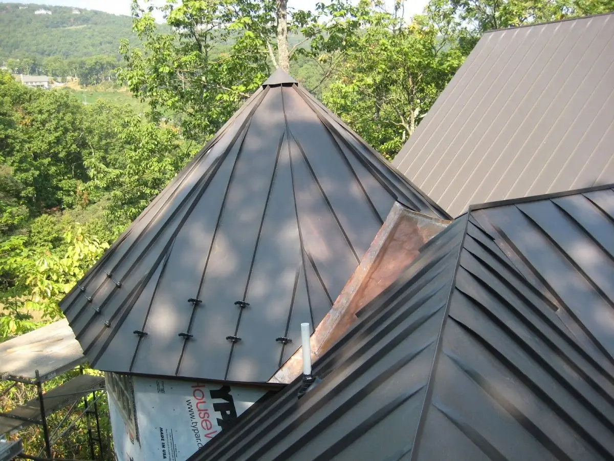 Professional Roof Tarp Installation by Craftsman Roofing in Caughdenoy